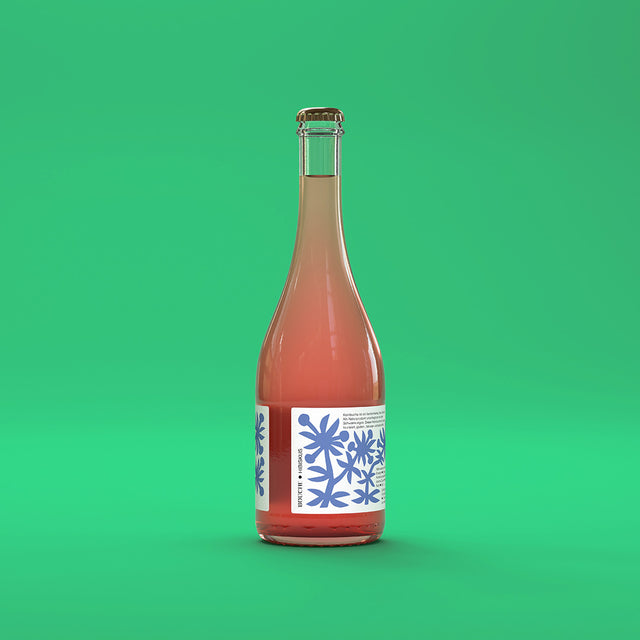 A bottle of HIBISKUS NAT Kombucha